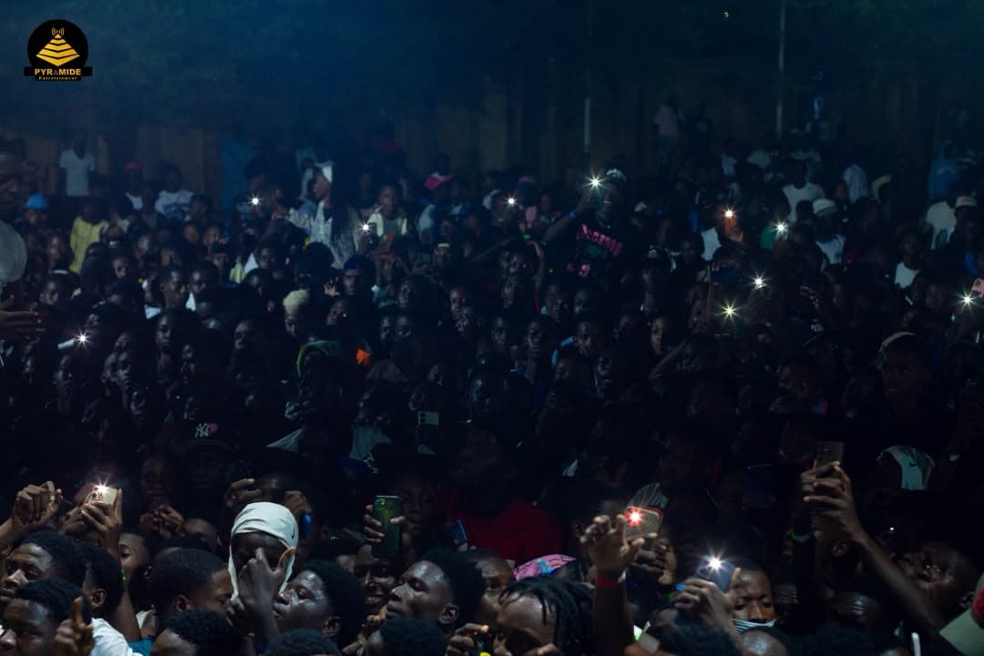 MS2 — Stade 26 Mars esplanade — concert photography